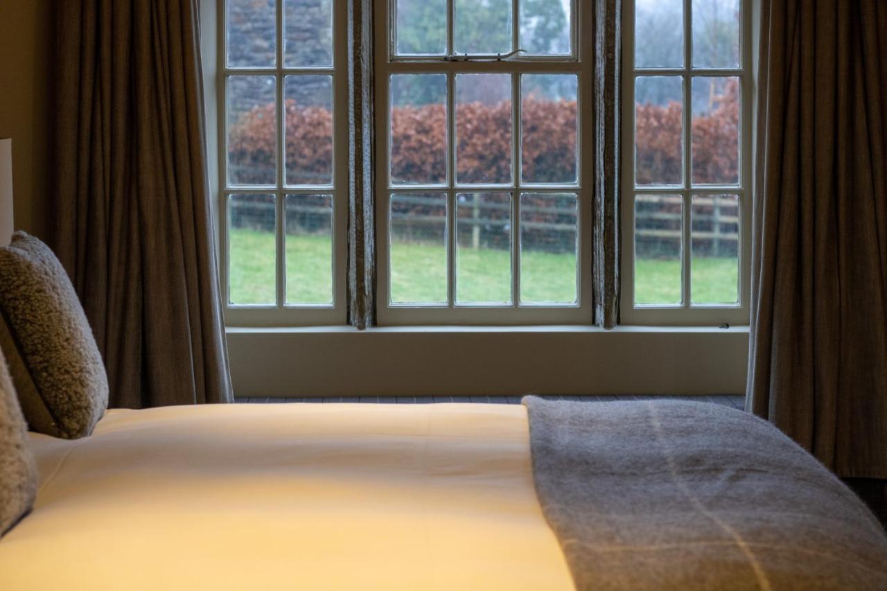 The Assheton Arms Hotel Клитеро Екстериор снимка