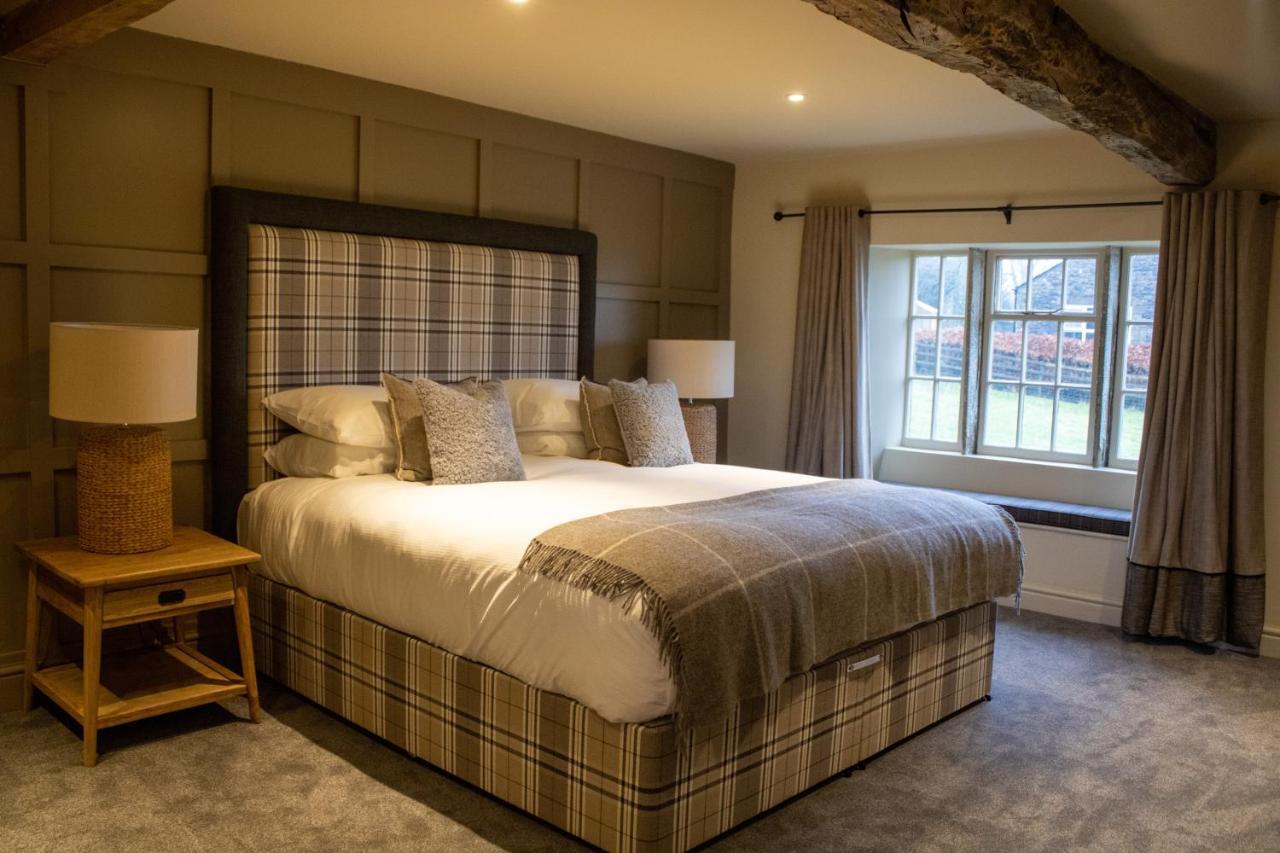 The Assheton Arms Hotel Клитеро Екстериор снимка