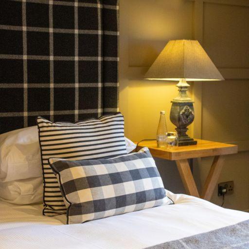 The Assheton Arms Hotel Клитеро Екстериор снимка