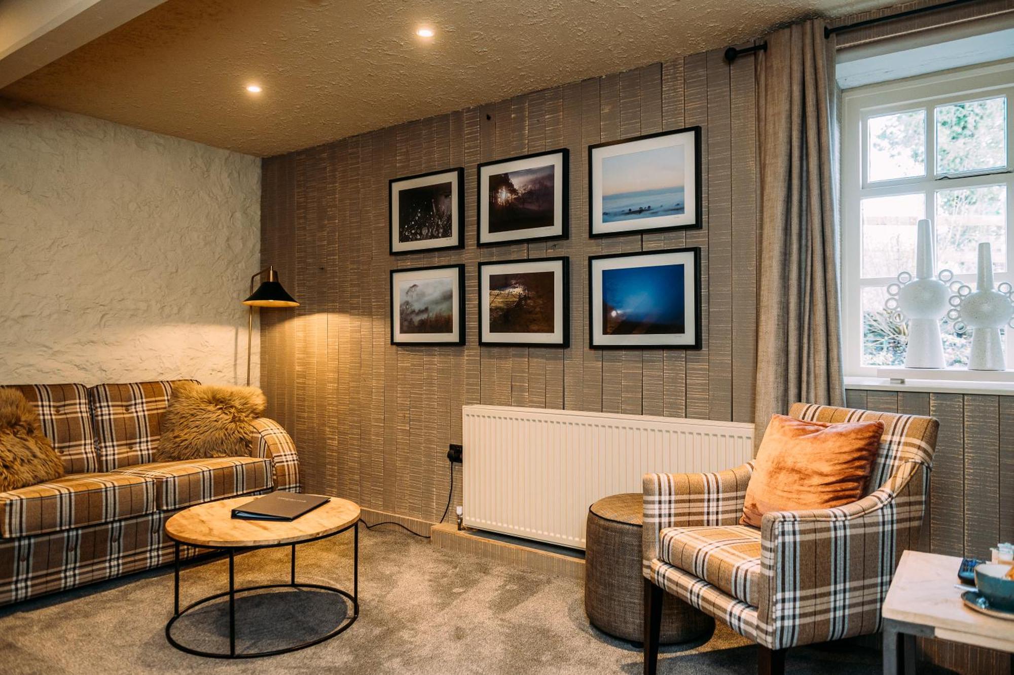 The Assheton Arms Hotel Клитеро Екстериор снимка