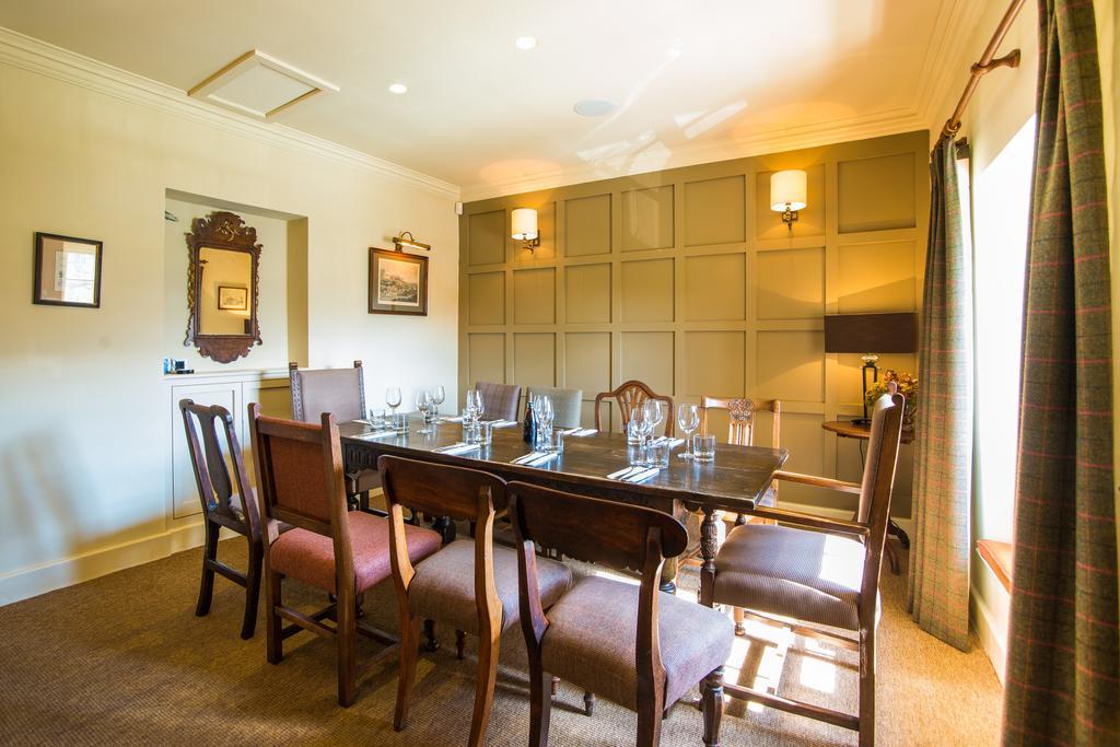The Assheton Arms Hotel Клитеро Стая снимка